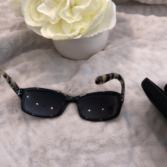 Gorgeous Black& leopard Ralph Lauren sunglasses - Picture 7 of 12